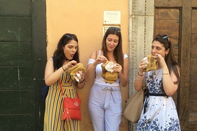 Pope`s favorite Food Tour, Rome Vatican Area walking Food Tour - First Stop: Pizza in Borgo