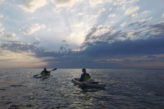 Pore sunset sea kayaking tour - Authentic Experiences and Authentic Guides