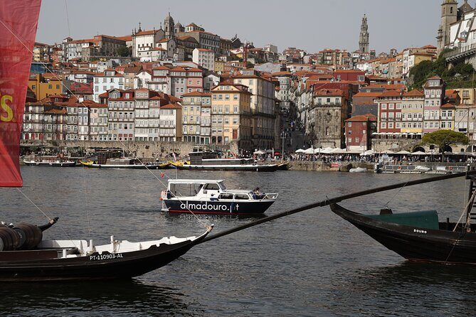 Port:Douro private cruiser (only for you) 6 bridges/sunset - Key Points