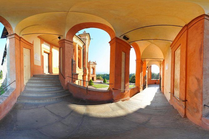Porticoes of Bologna and Basilica San Luca Guided tour - The Sum Up