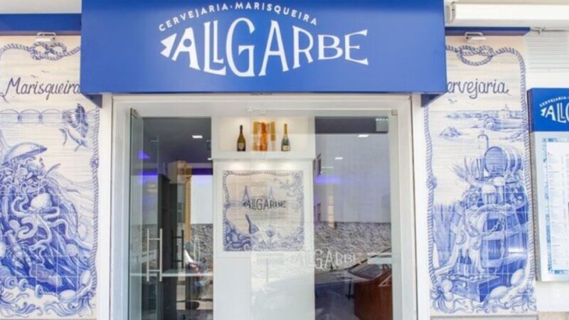 Portimão: Arabian Night Dance Show with Tapas and Wine - Who Should Consider This Tour?