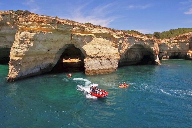 Portimão: Benagil Caves Speedboat Tour - Key Points