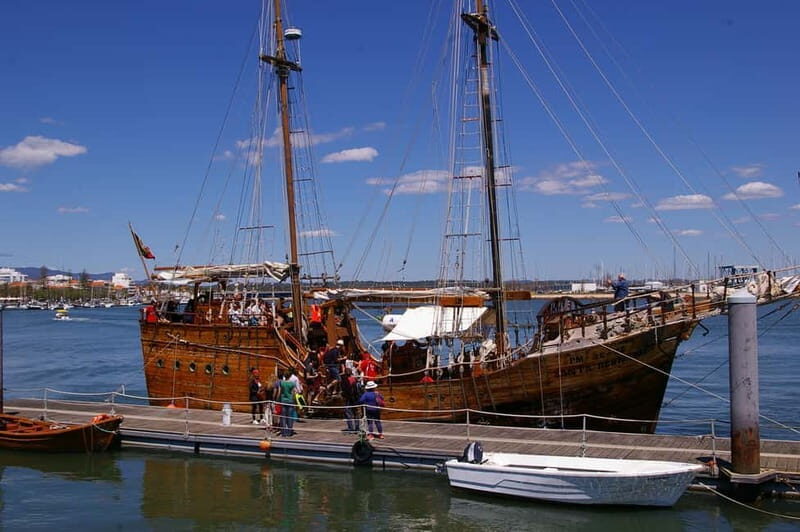 Portimão: Boat Trip by Sailing Boat to Lagos Cape Caves - An In-Depth Look at the Tour