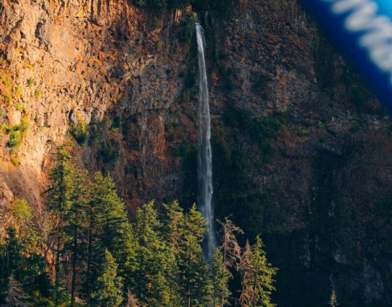 Portland: Columbia Gorge Waterfalls Scenic Air Tour - Key Points