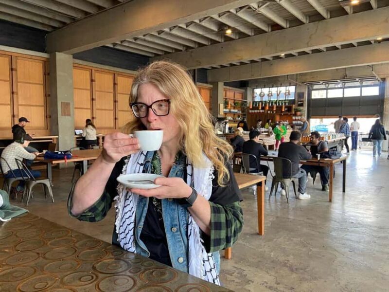Portland: Doughnuts and Coffee Bike Tour with Tastings - Authentic and Practical Aspects
