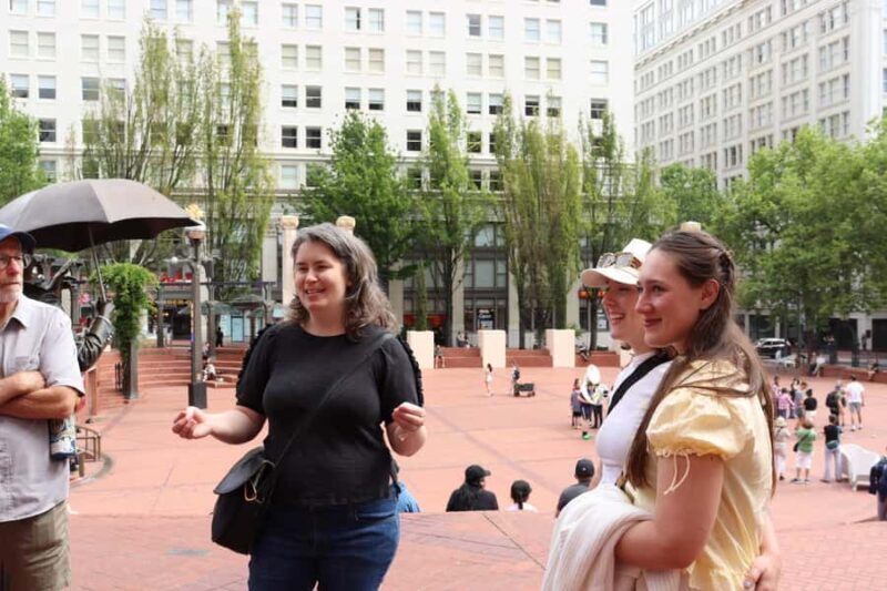 Portland: Downtown Food Tour of 6 Local Favorites Dishes - Key Points