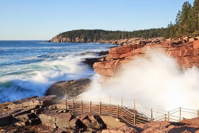 Portland Lighthouse,Fort Williams Park 1-Day Tour from Boston MA - Wandering Through Old Port and Lobsterman Park