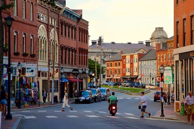 Portland Lighthouse,Fort Williams Park 1-Day Tour from Boston MA - The Sum Up