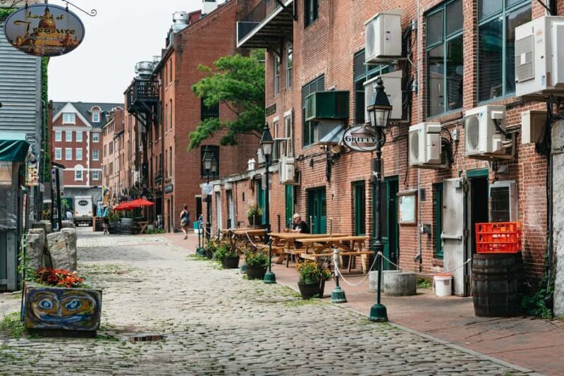 Portland, Maine: 2-Hour Guided History Tour - Exploring Portland’s Historic Streets