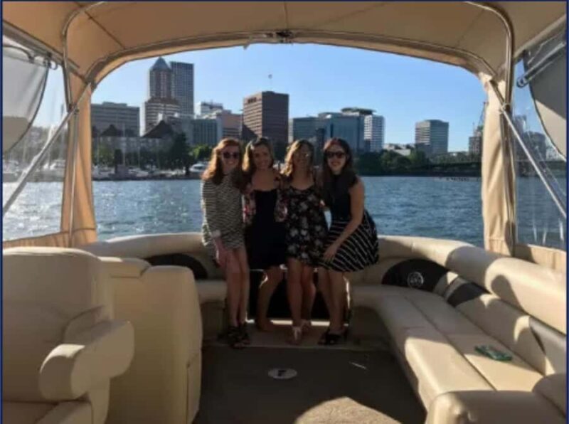 Portland: Private Pontoon Cruise on the Willamette River - Key Points