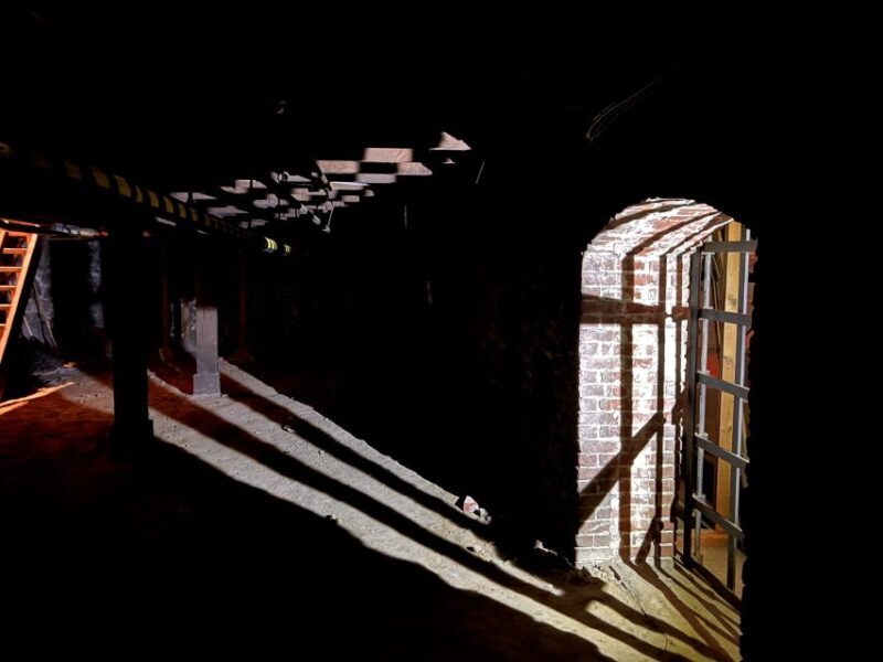 Portland: Underground Shanghai Tunnel Tour with Beer Tasting - Portland: Underground Shanghai Tunnel Tour with Beer Tasting