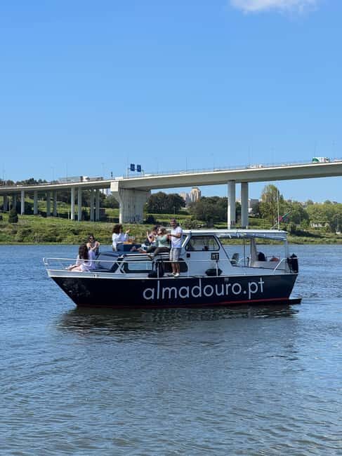 Porto: 6 Bridges Cruise with Port Wine Tasting Sunset Option - Who Should Book This Tour?