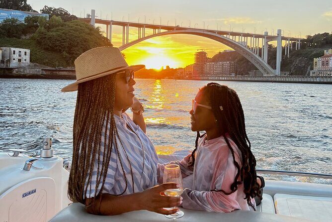 Porto: 6 Bridges Private Yacht Cruise with Wine & Snacks - FAQ
