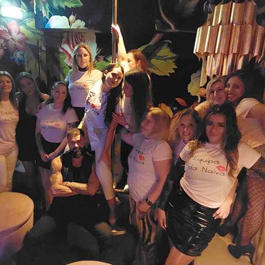 Porto: Bachelor Party offer of a Glass of Champagne or Drink - FAQ
