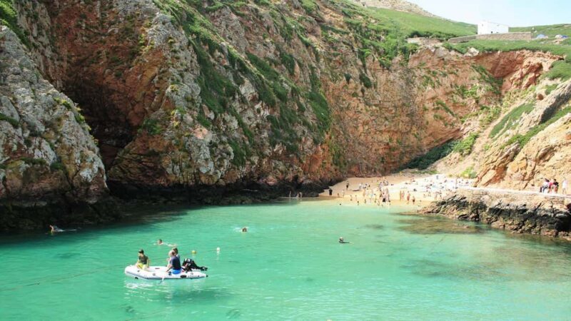 Porto: Berlengas Islands, Óbidos Castle and Peniche Day Trip - FAQ