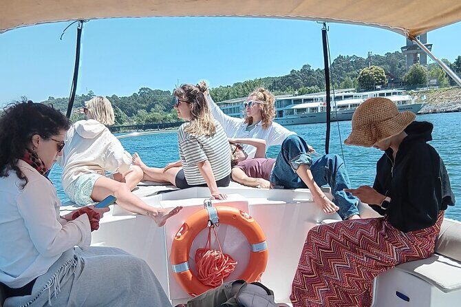 Porto: Boat trip along the Douro River 6 Bridges - FAQs