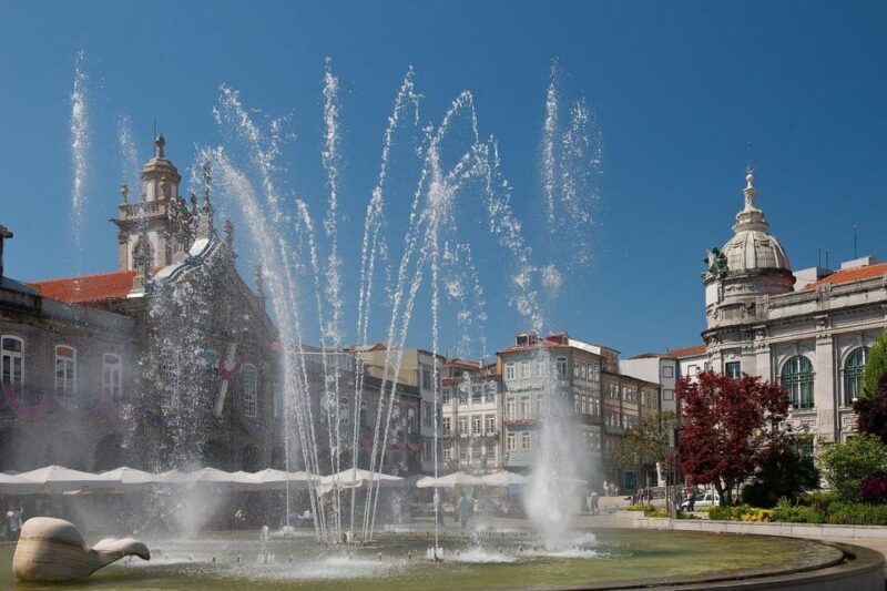 Porto: Braga and Guimarães Private Day Trip with Local - Key Points
