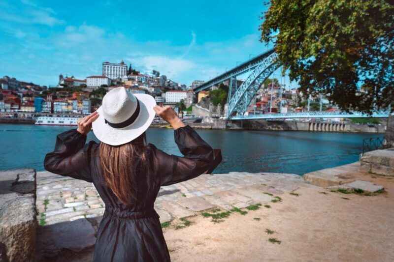 Porto: Capture the most Photogenic Spots with a Local - Itinerary Breakdown