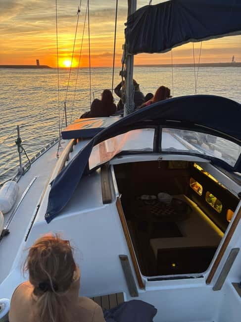 Porto: City Cruise with Welcome Drink, Port, & Sunset Option - Key Points