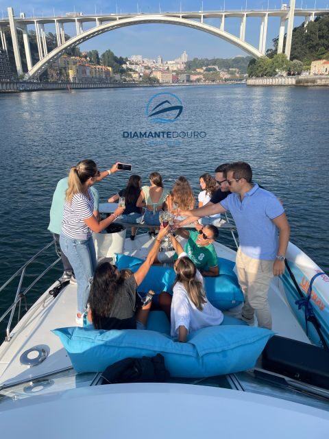 Porto: City Cruise with Welcome Drink, Port, & Sunset Option - FAQ