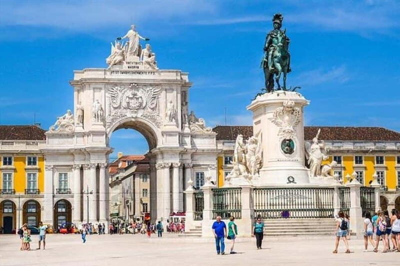 Porto City Private Day Trip From Lisbon - Authentic Flavors and Local Delights