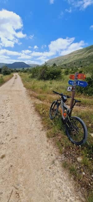 Porto de Mós: Fórnea Valley E-Bike Tour - Frequently Asked Questions