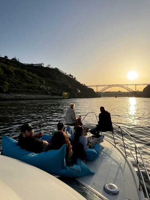 Porto: Douro River Cruise / Welcome Drink/with sunset option - Exploring the Douro River Cruise Experience