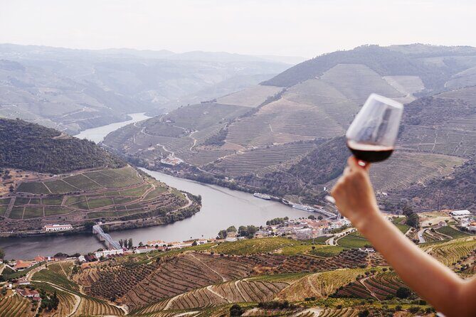 Porto: douro valey, 2 Wine regions, Sommelier, boat trip & lunch - FAQs