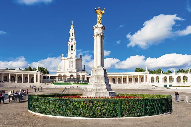 Porto: Fatima and Coimbra Day Trip - The Drive to Fatima