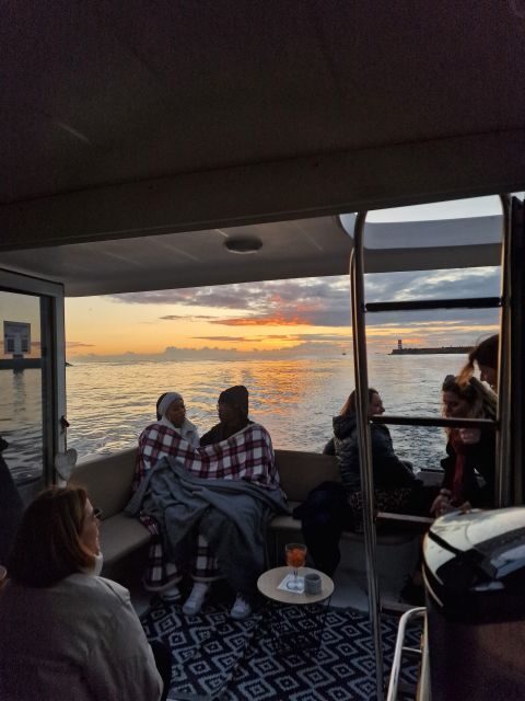 Porto: Guide Boat tour with tasting of 4 Port wines - FAQ