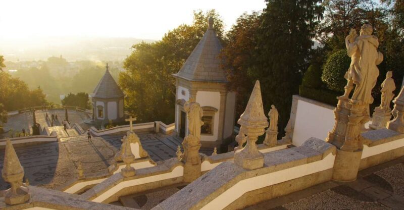 Porto: Guimarães & Braga Tour with Entry Tickets and Lunch - The Value of This Tour