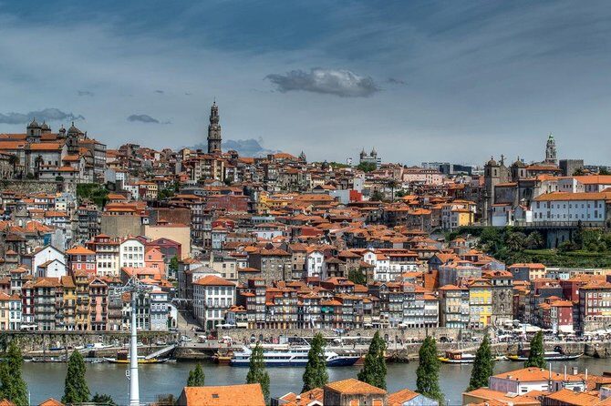Porto Half-Day Private Tour with Tuk Tuk and Lello Bookstore - The Sum Up