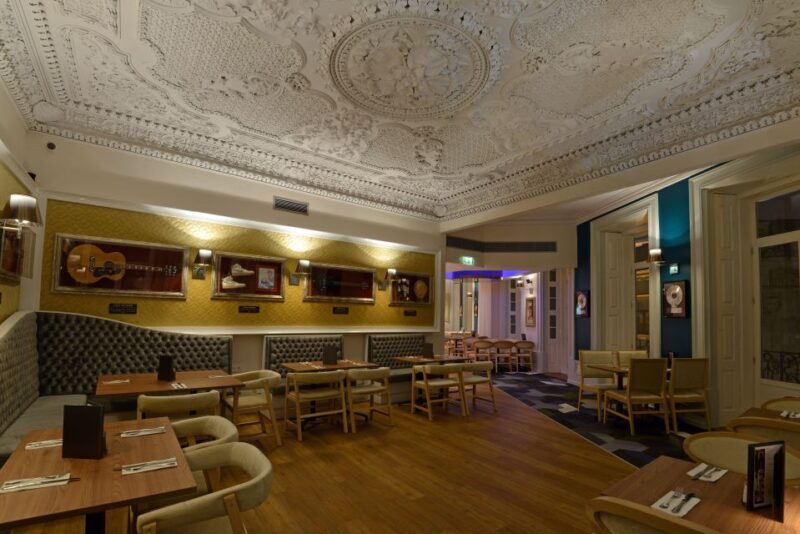 Porto: Hard Rock Cafe Skip-the-Line with Set Menu - An In-Depth Look at the Hard Rock Cafe Porto Experience