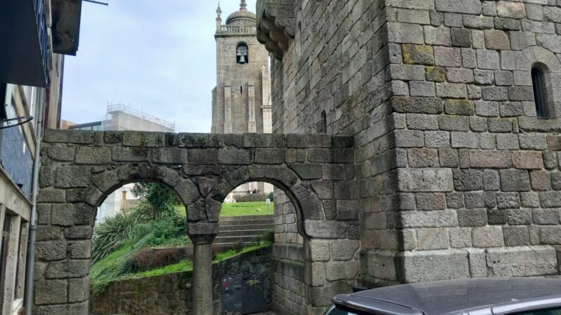 Porto Historic Center: Small Group Walking Tour & Cathedral - Exploring the Heart of Porto: A Detailed Look at the Tour