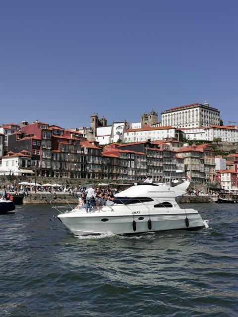 Porto: Luxury Yacht Tour of the 6 Bridges and Douro Estuary - Porto: Luxury Yacht Tour of the 6 Bridges and Douro Estuary