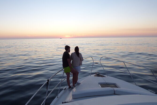 Porto: Luxury Yacht Tour on the Douro River - Sunset or Daytime - Frequently Asked Questions