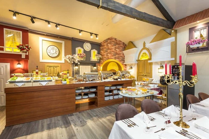 Porto: Magic Train Tour and Port Wine Cellar with Tastings - Who This Tour Is Best for