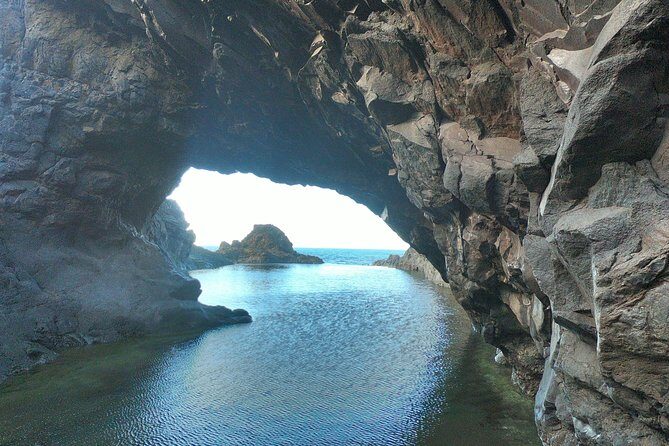 Porto Moniz Lava Pools, Fanal Forest and Skywalk 4x4 Experience - FAQs