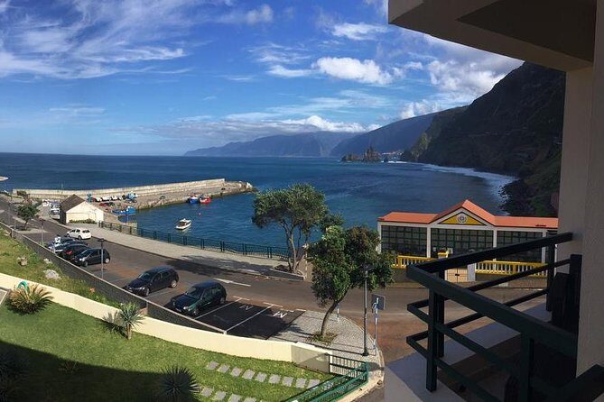 Porto Moniz - Natural Swimming Pools - FAQ