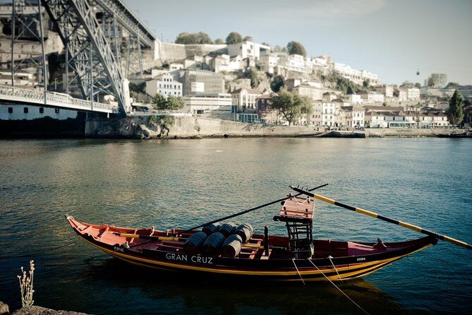 Porto: Morning City Tour with Six Bridges Cruise - FAQ
