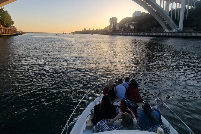 Porto: Private 6 bridges tour, Douro river with sunset option - FAQs