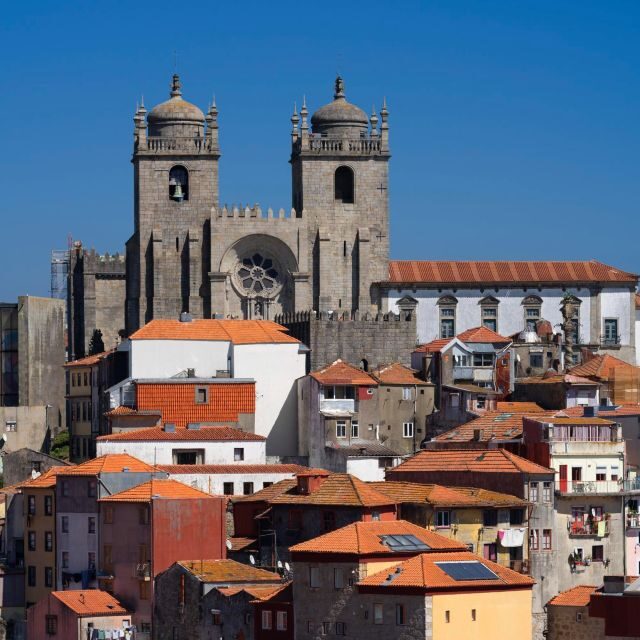 Porto: Private Exclusive History Tour with a Local - Porto: Private Exclusive History Tour with a Local