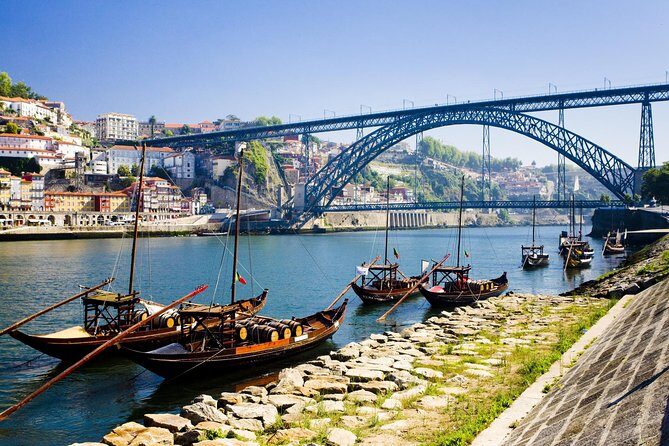 Porto Private Full Day Sightseeing Tour from Lisbon - Exploring Porto in a Day: What You Can Expect