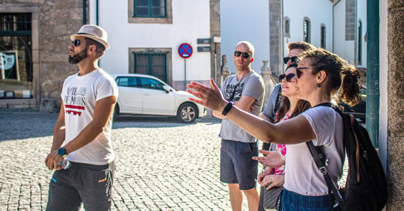 Porto: Private Historical Walking Tour with Local Guide - The Itinerary in Detail