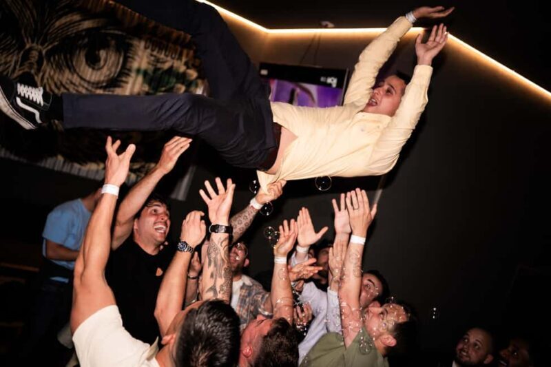 Porto: Pub Crawl with 7 drinks, Games, and VIP Club Entry - Who Should Consider This Pub Crawl?