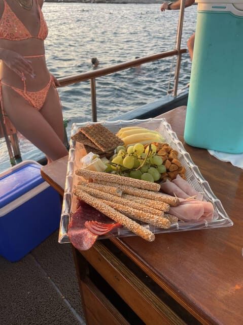 Porto Rafti: Athens Floating Bar Cruise - Porto Rafti: Athens Floating Bar Cruise – A Unique Night Out on the Water