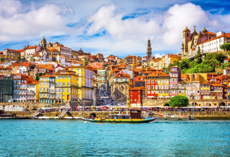 Porto Ribeira and highlights Private Walking Tour - A Detailed Look at the Porto Ribeira and Highlights Private Walking Tour
