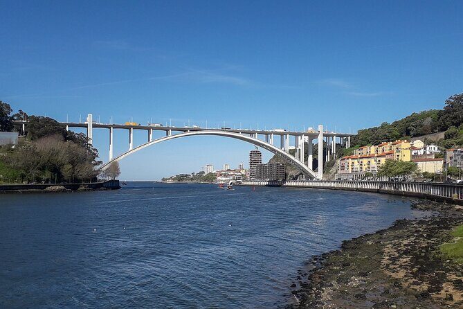 Porto Riverbank E-Bike Tour - Atlantic Coast, Gardens - Frequently Asked Questions