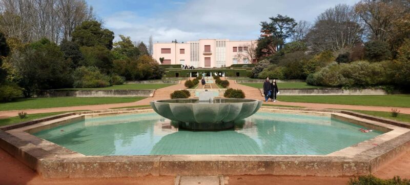 Porto: Serralves Gardens Art and Architecture Walking Tour - Who Should Consider This Tour?