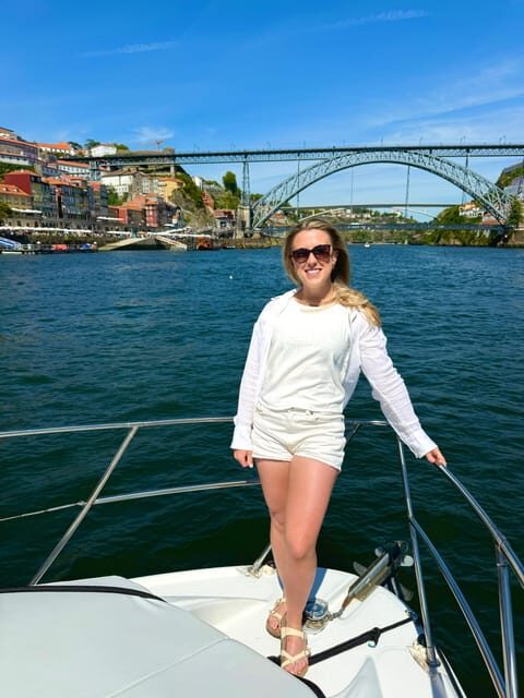 Porto SHARED Boat Tour: Bridges & River Mouth w/ DRINKS - FAQ